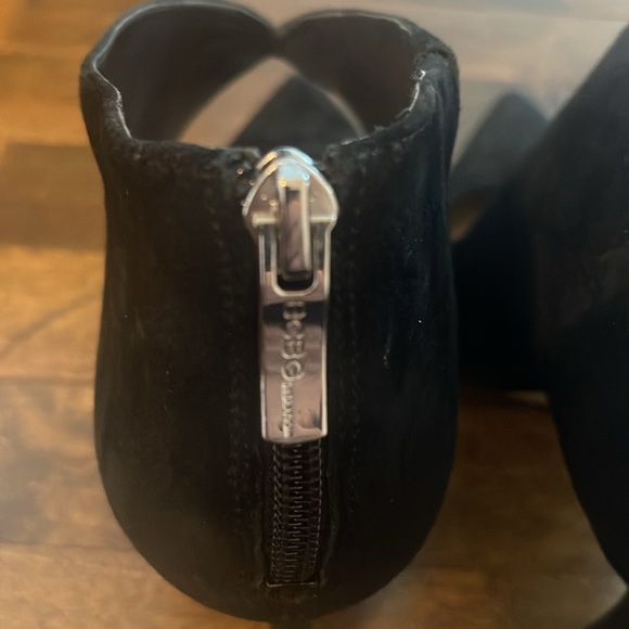 BCBG pumps - Picture 7 of 8